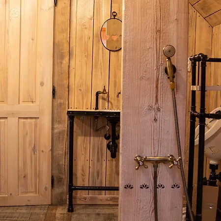 Cifrovana Drevenicka ロッジ デットバ