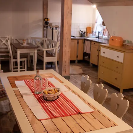 ロッジ Cifrovana Drevenicka デットバ