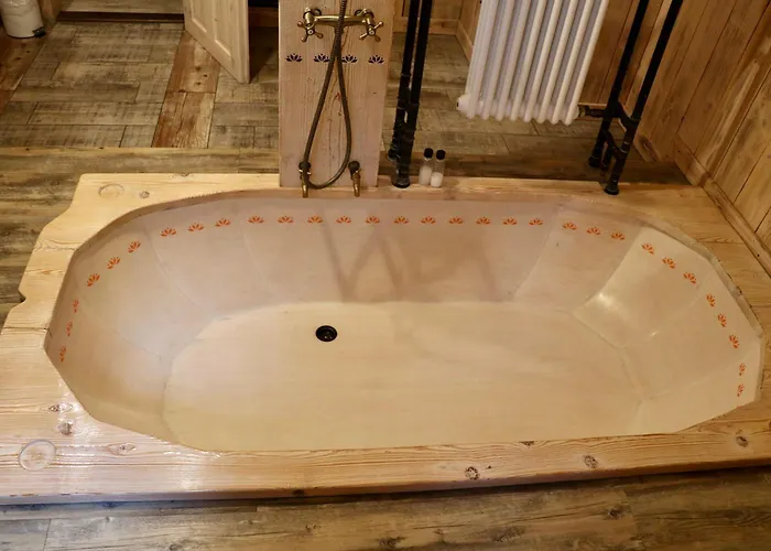 Cifrovana Drevenicka Hytte *